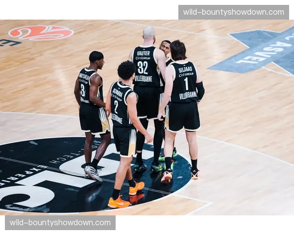 姆本抢断数据表现亮眼 爵士防守端注入新活力